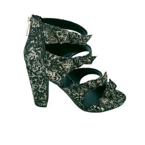 NWOB Indigo Rd Black Gold Metallic Bow Chunky Heel Heels Sandals Size 7